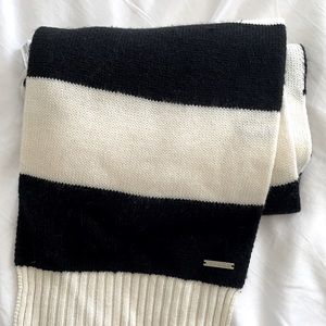 Michae Kors winter scarf